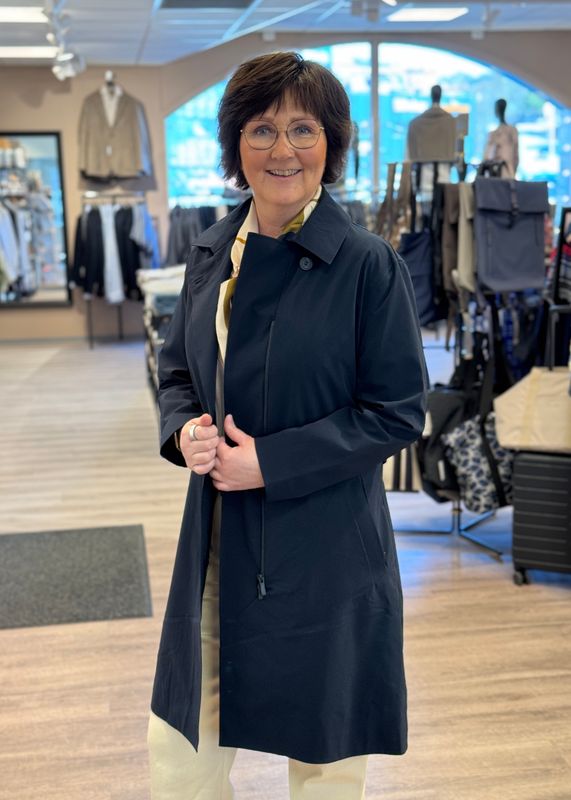 UBR - W Elektra Regnkåpe Black