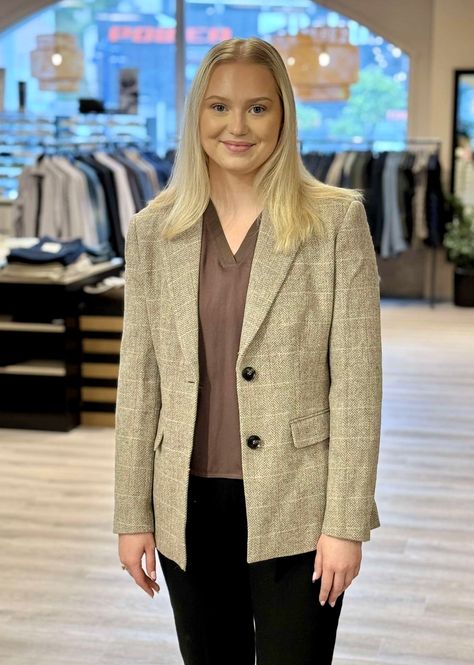 Hovedbilde CAMILLA PIHL - Brook Check ...